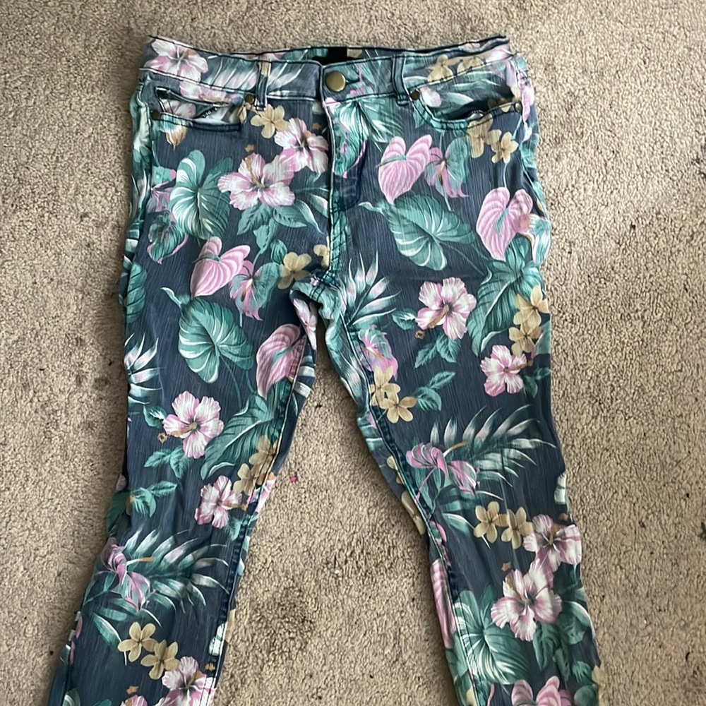 Forever 21 Muted Floral slim cut jeans